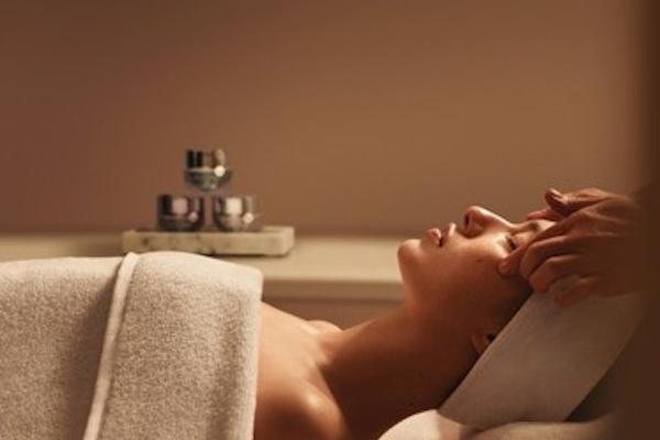 ELEMIS Expert™ Touch Define Facial