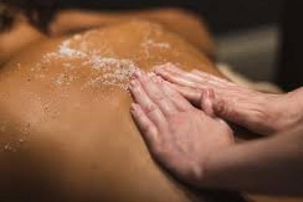 ELEMIS Intensely Cleansing Salt Scrub