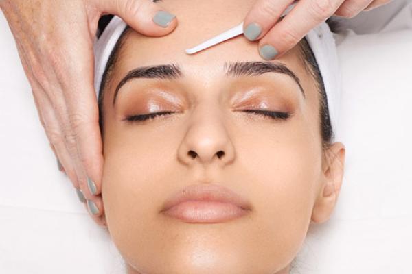 Basic Dermaplaning - 25mins