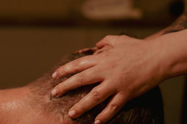 Relaxing Back, Neck & Scalp Massage