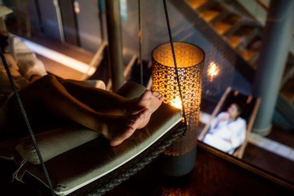 Relaxing Foot Massage 20min