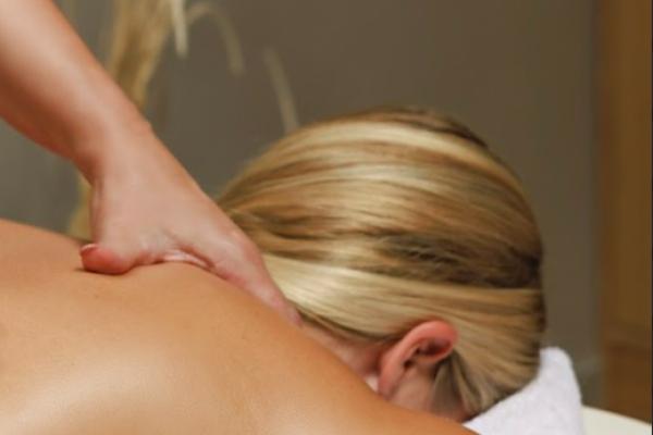 Back, shoulder and head massage 45min /89€