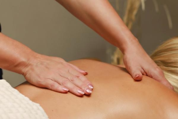 Aroma oil massage 55min /105€