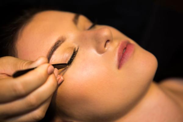 Eyelash & Eyebrow Tint