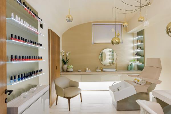Luxury pedicure 60'