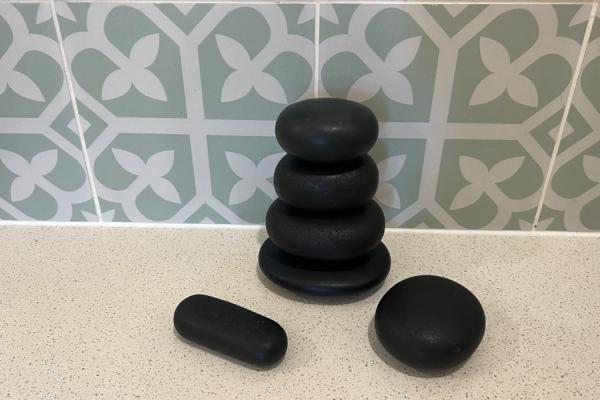 Hot Stone Massage - 80min