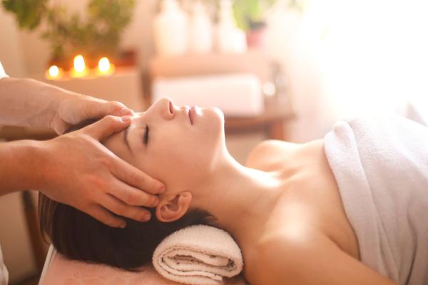 ELEMIS Expert Touch Renew Facial