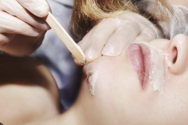 Lip & Chin Wax