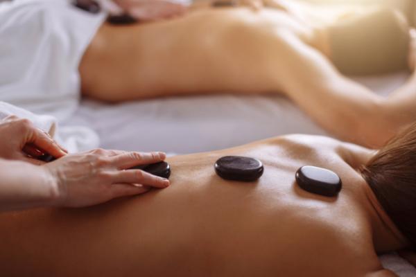 Hot Stones Massage 50 mins