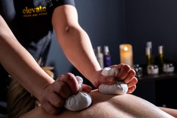 ishga Hot Poultice Massage