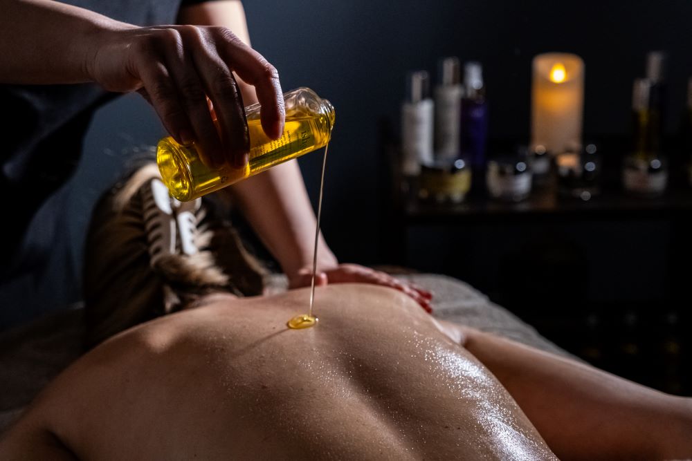 ishga Invigorating Full Body Massage