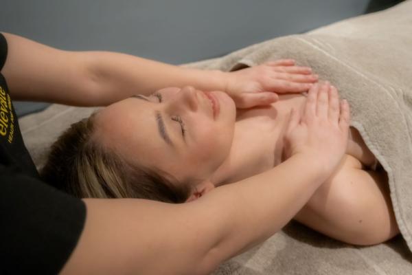 ishga Tasters- Back, Neck & Shoulder Massage + Head Massage
