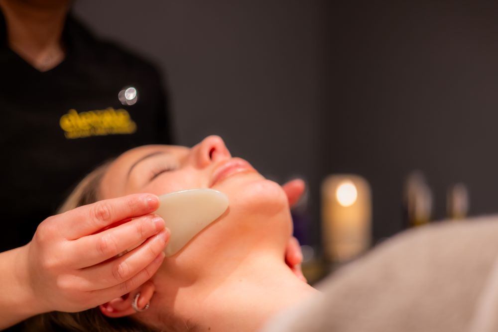 ishga Tasters- Express Facial + Head Massage