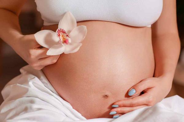 Elemis Expert Peaceful Pregnancy Massage