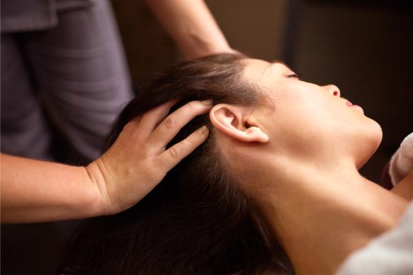 Finishing Touches | Hot Oil Scalp Massage - 15 minutes
