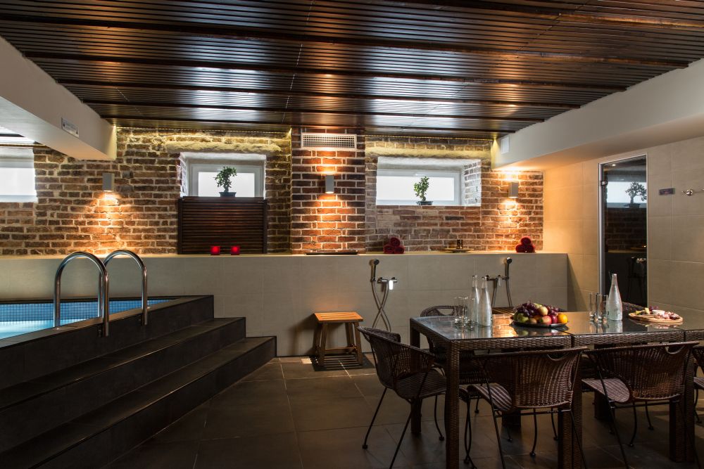 Private Sauna for 7-10 persons