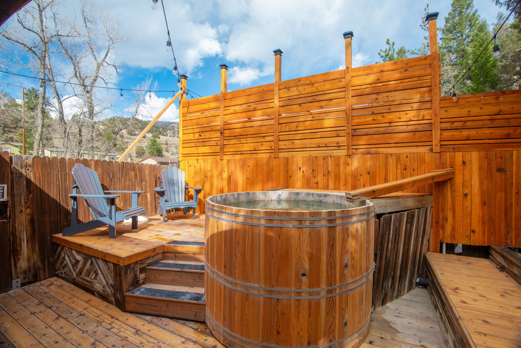 1 Hour Outdoor Cedar Tub | 3 People Max
