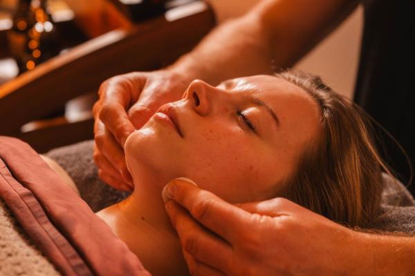 Face & Body Treatment: 90 Minutes*