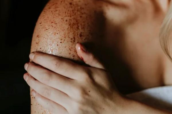 Pure Pink Salt Massage