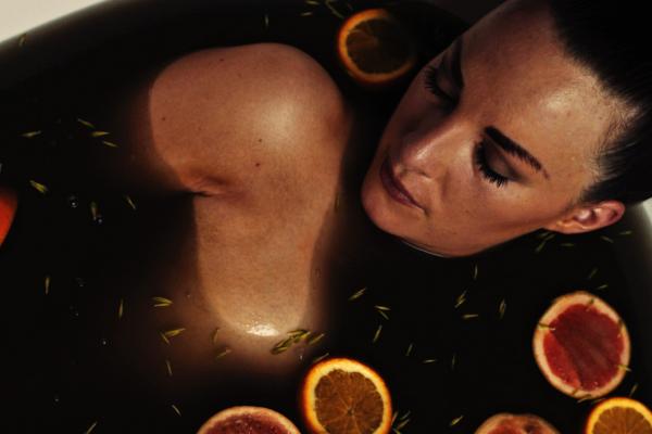 Duo Organic Warm Spiced Mud Bath | VOYA