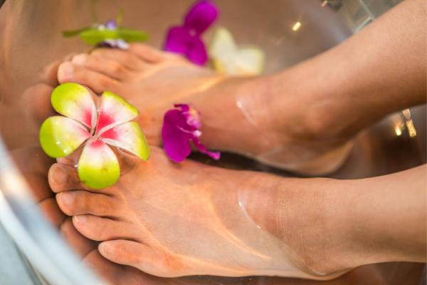 Signature Pedicure 50 Minutes