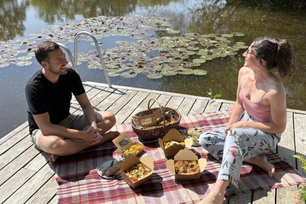 Picnic Lunch Basket for 2
