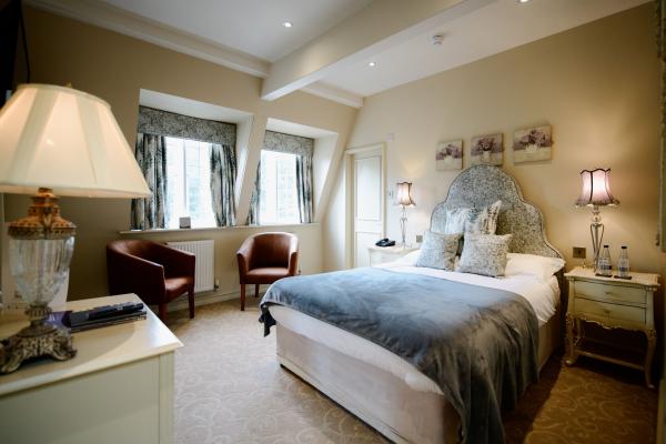 Date night dreams stay for Two