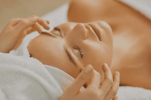 Seasonal Radiance Express Facial 30min