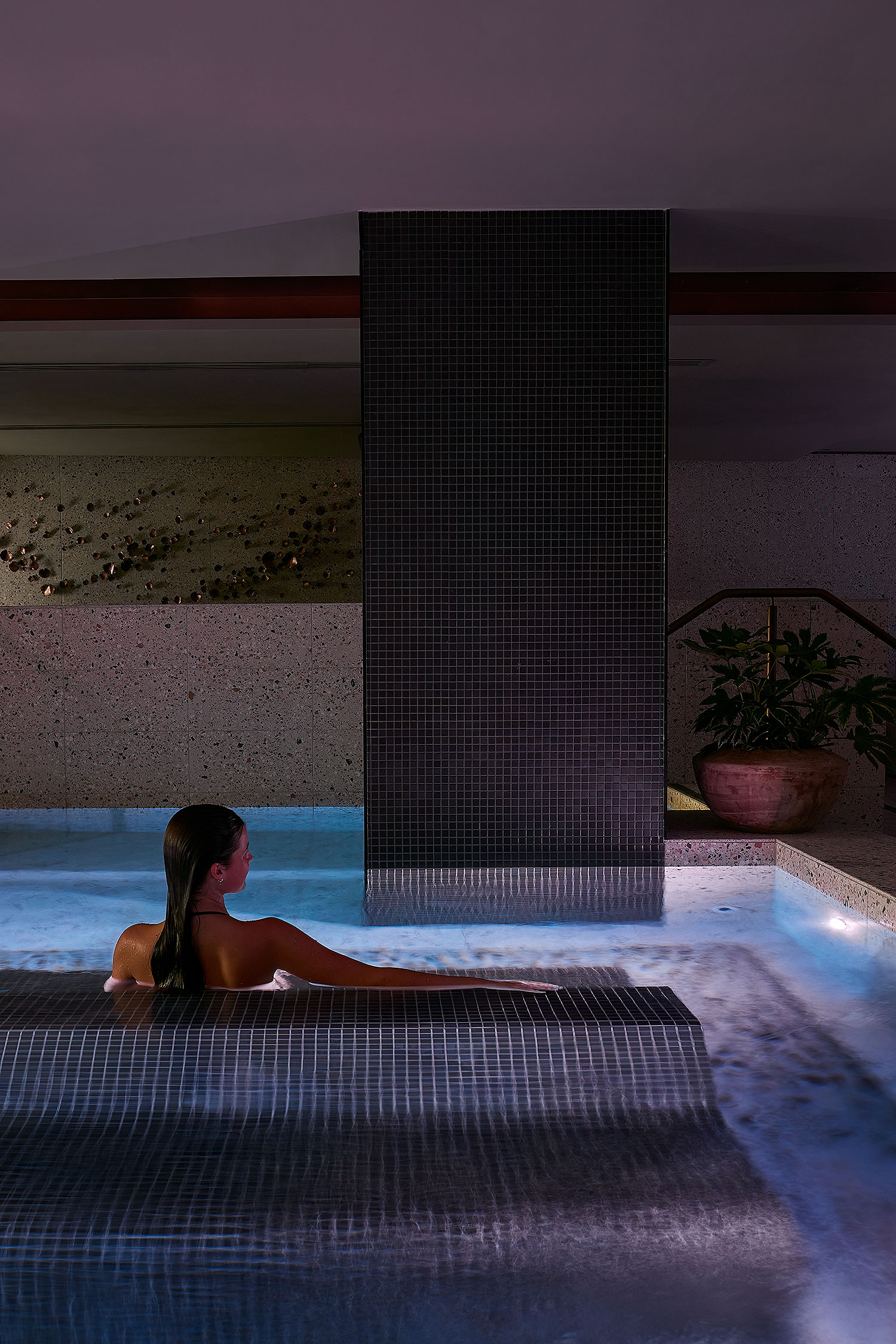 Bathhouse + 1 hr Recovery Massage