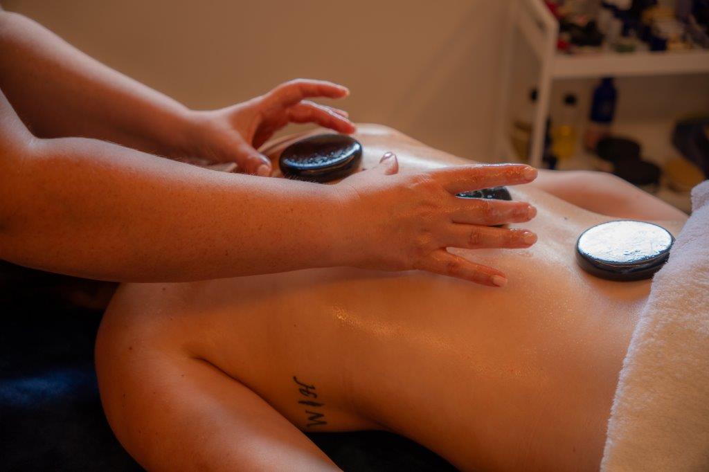 Hot Stone Back Massage - 30minutes