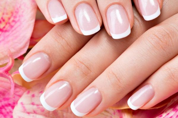 Luxury Manicure 60 Minutes