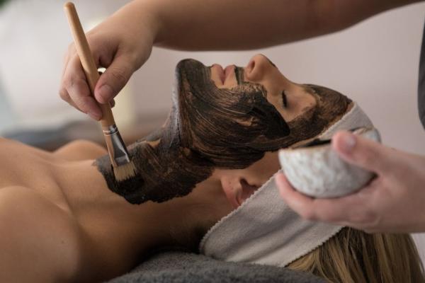 The Well Botanical Facial (60 mins)