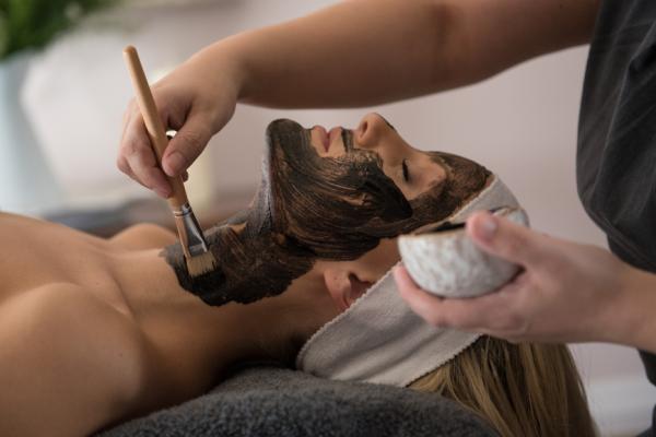 The Well Botanical Facial | 30 mins