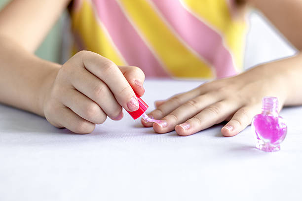 Little Treat – Mini Manicure (Ages 15 and Under)