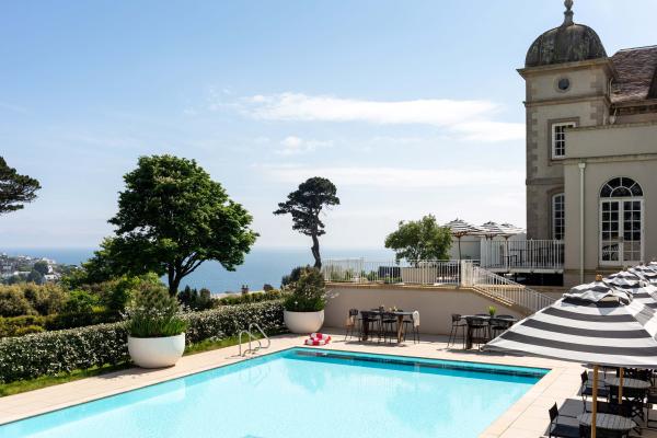 Fowey Hall Hotel: Coastal Contour - Face